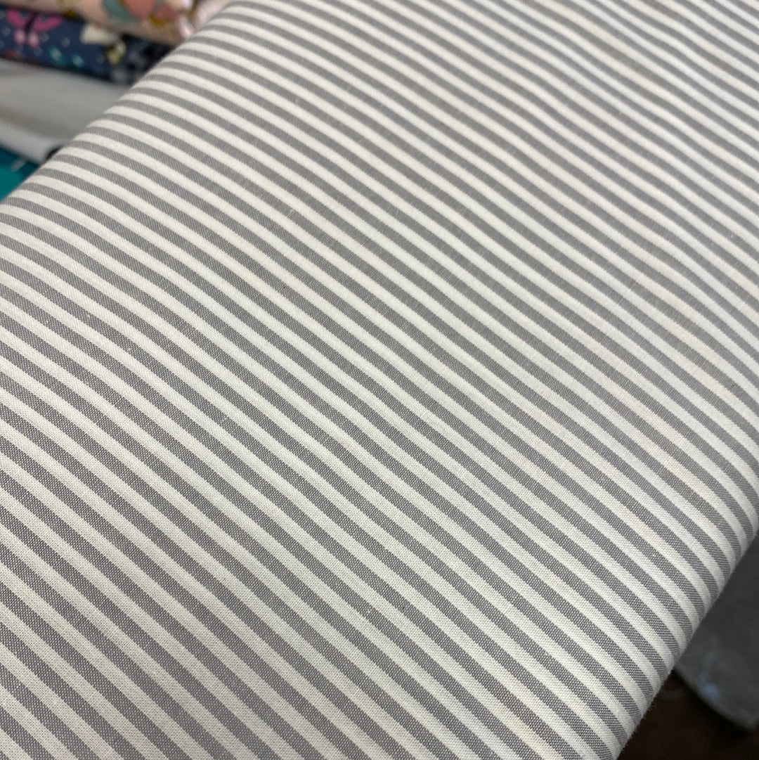 Chambray - pale grey stripes