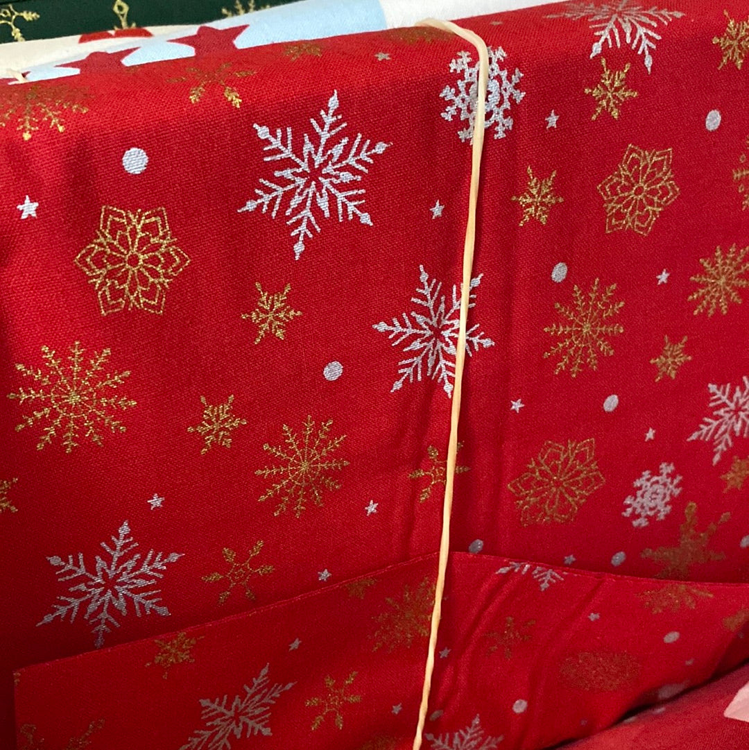 Cotton fabric - Gold and silver snowflakes on red