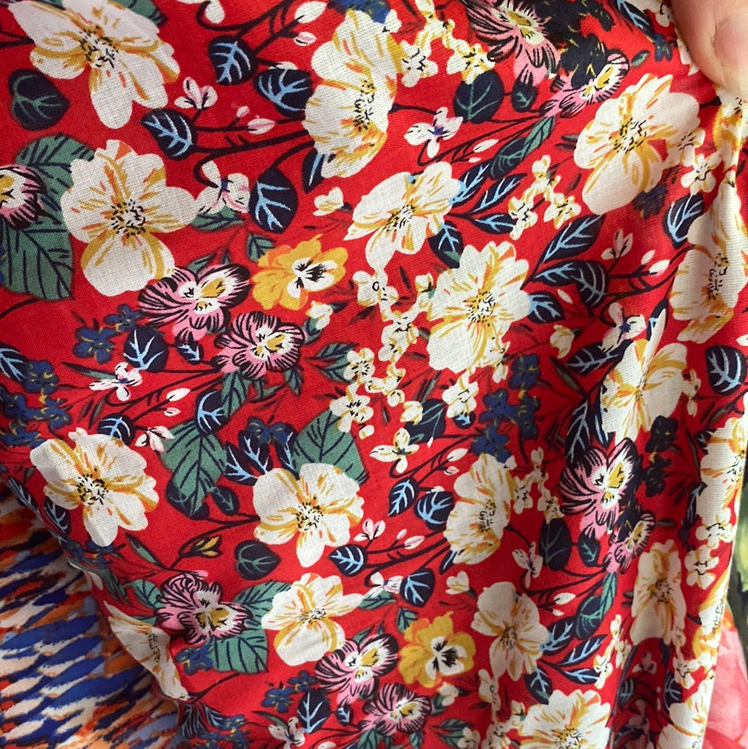 Cotton lawn - tropical floral red