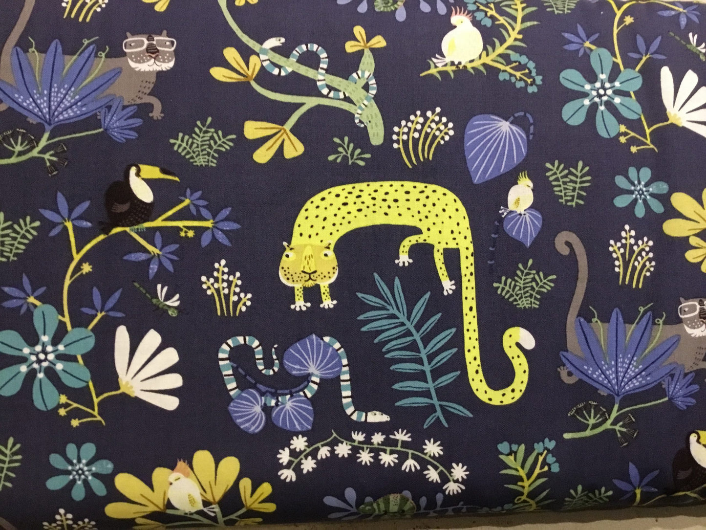 Clothworks - Jungle jive - navy
