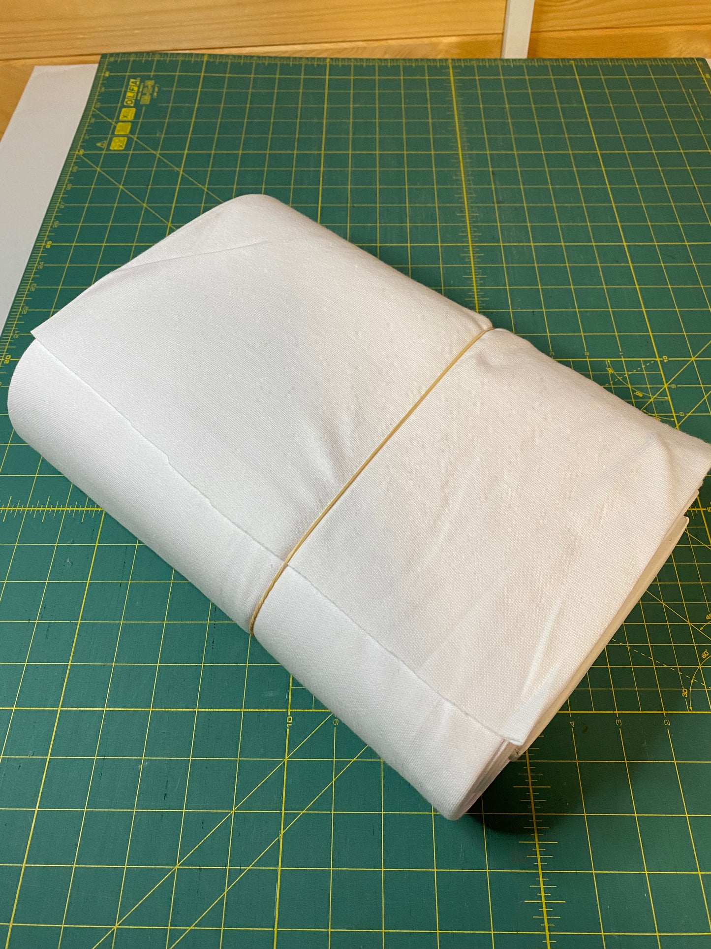 Jersey tube - tubular fabric - ribbing - cuffing fabric - white