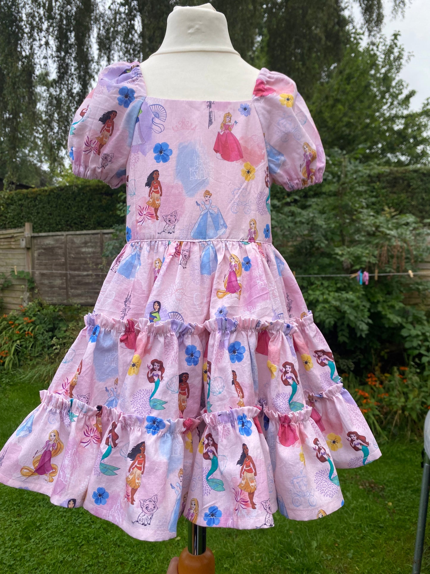 Cotton - Licensed - Disney Princesses on pink