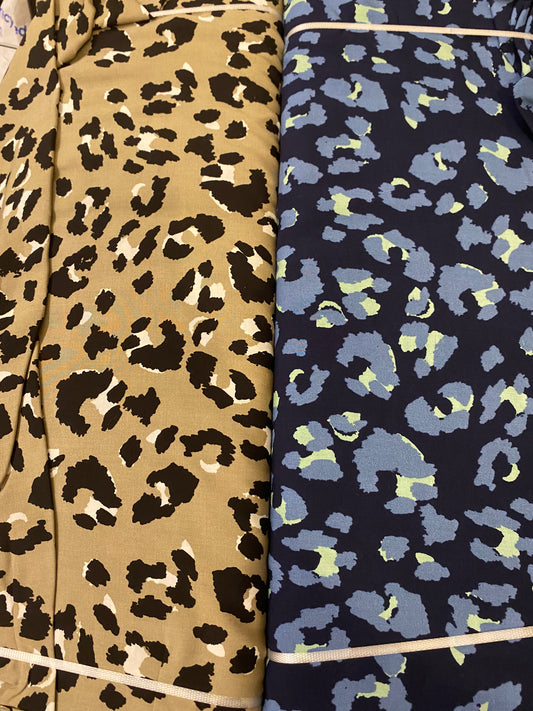 VISCOSE - Blue leopard print