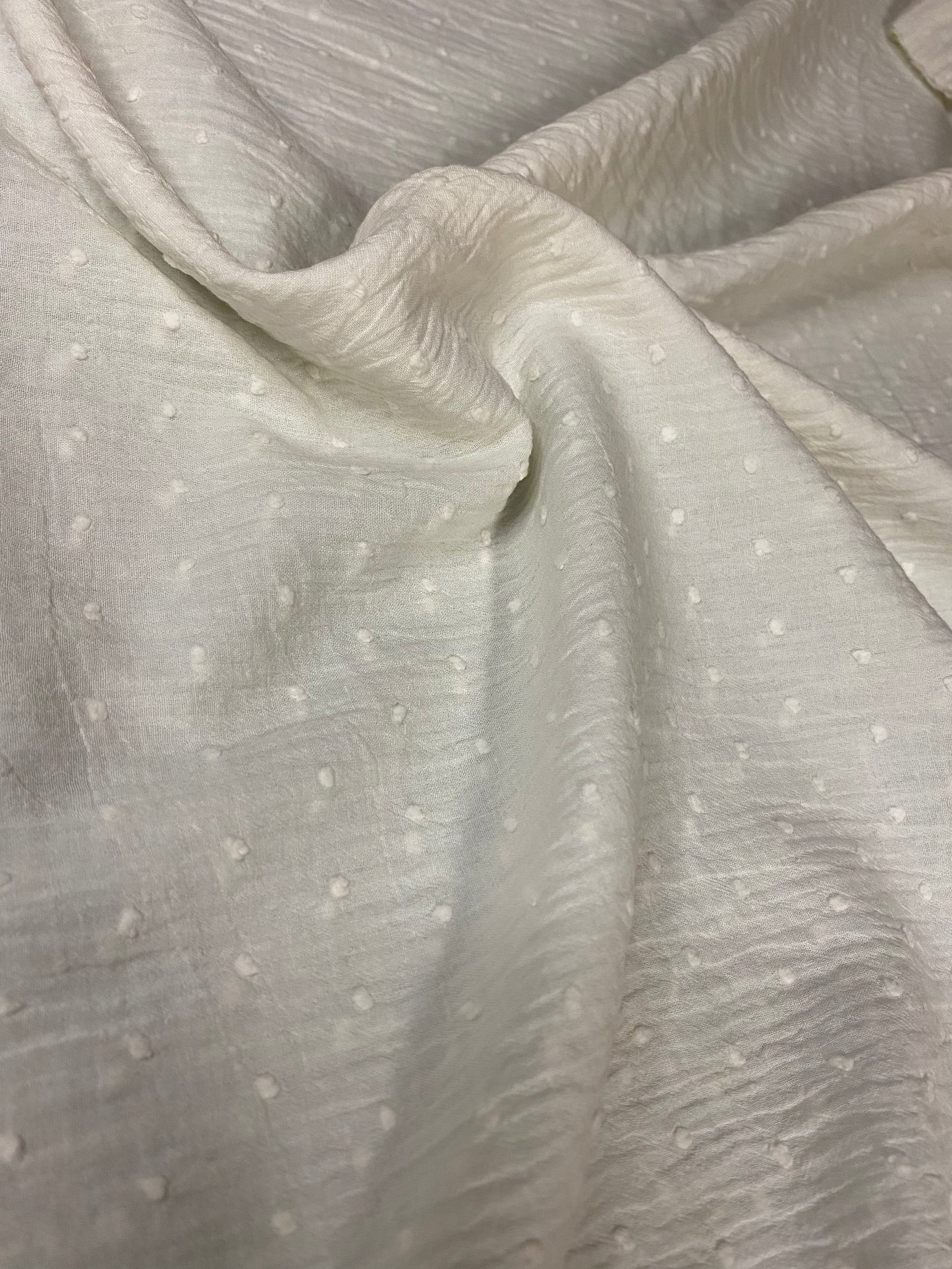 Dobby Spot cotton - cream