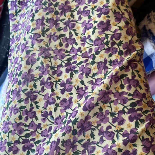 Cotton lawn - Ditsy floral leaves - purple