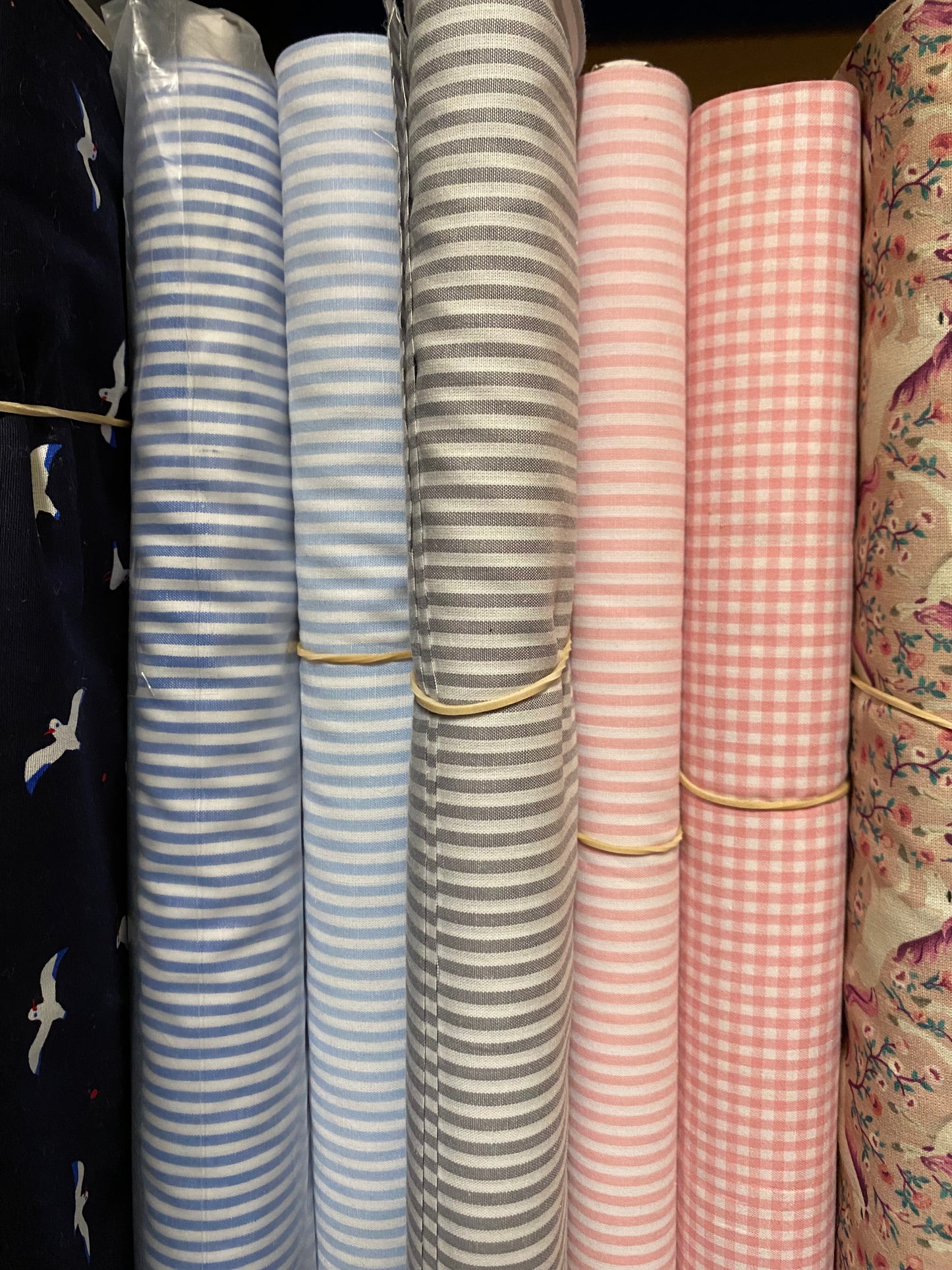 Chambray - light pink stripes