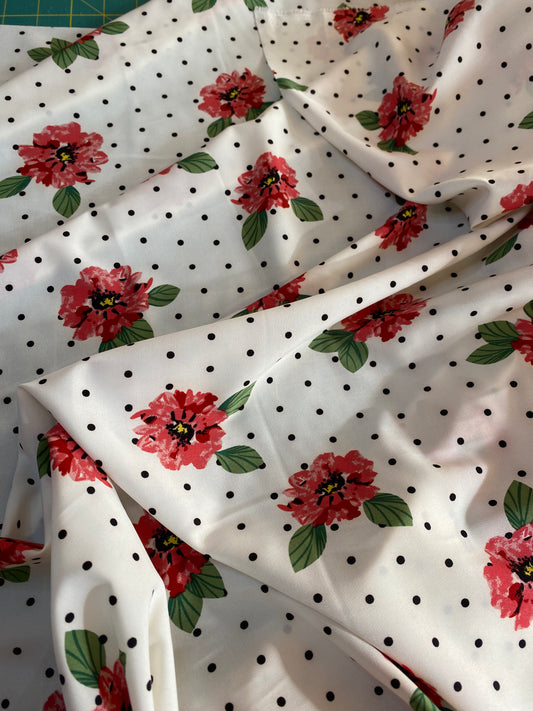 VISCOSE - Peaspot - black and white dotty with floral