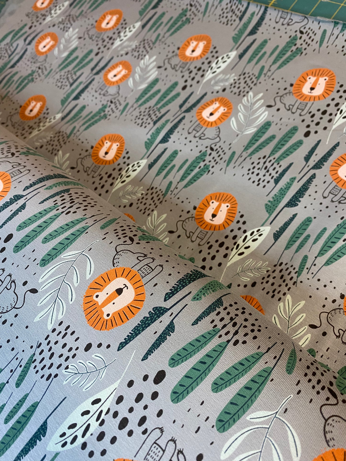 Jersey - French terry fabric - green lions