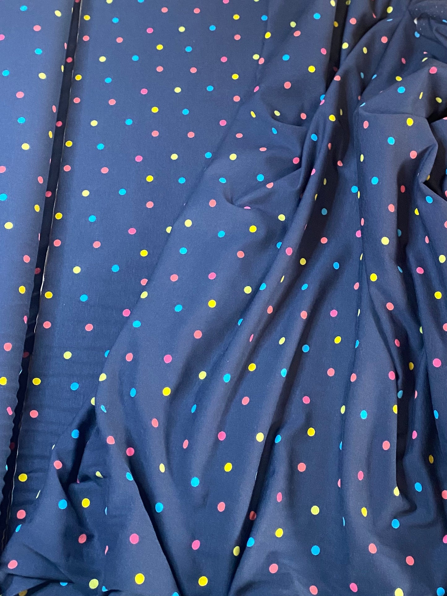 Single Jersey - Multicolored dots on navy
