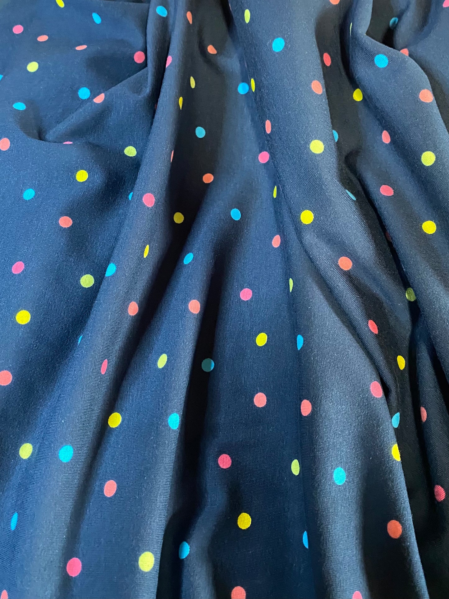 Single Jersey - Multicolored dots on navy