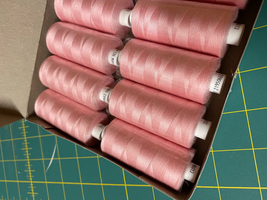 MOON COATS - light pink thread 1000m (single)